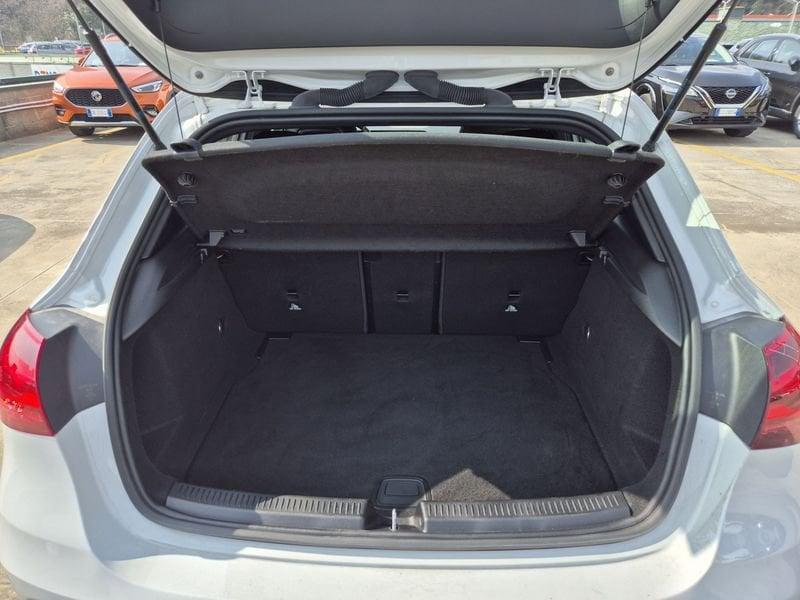 Mercedes-Benz Classe A A 200 Advanced auto