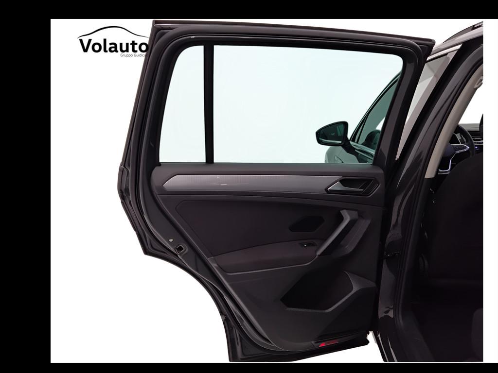 VOLKSWAGEN Tiguan II 2021 - Tiguan 1.5 tsi Life 150cv dsg