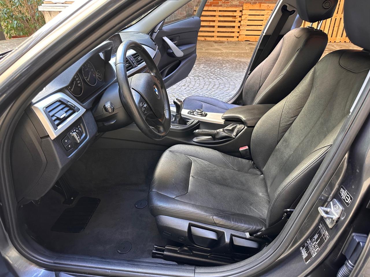 Bmw 318d Luxury *INTERNI in PELLE*