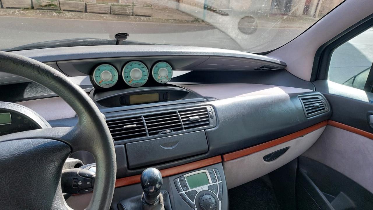 CITROEN C8 DIESEL