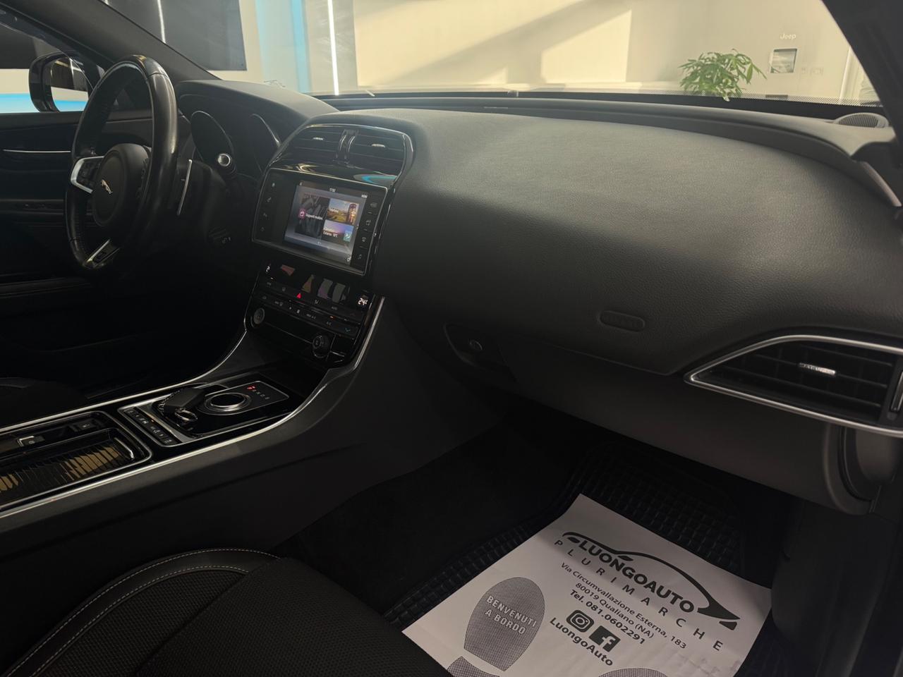 Jaguar XE 2.0 D 240 CV AWD aut. R-Sport