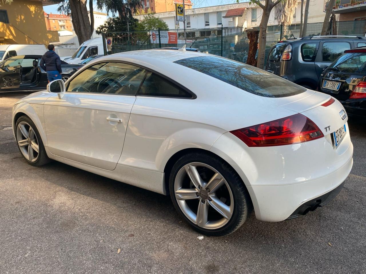 Audi TT Coupé 2.0 TDI quattro Advanced plus 2011