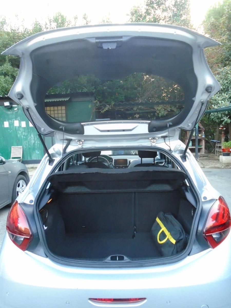 208 '17 EU6 75000 KM OK NEOP, TRATTABILE