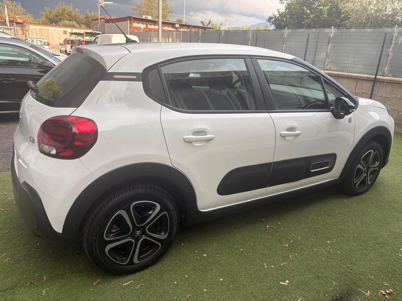 Citroen C3 BlueHDi 100 S&S Shine