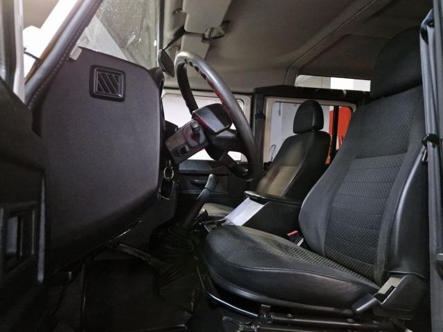 LAND ROVER Defender 110 2400 TD4 CV.122 AUTOVETTURA 7 POSTI
