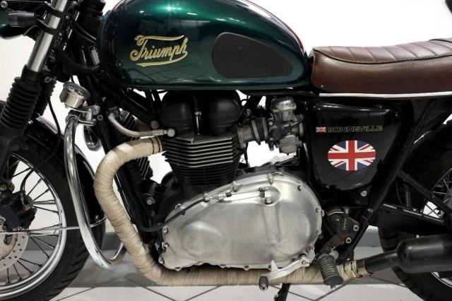 Triumph Bonneville 865