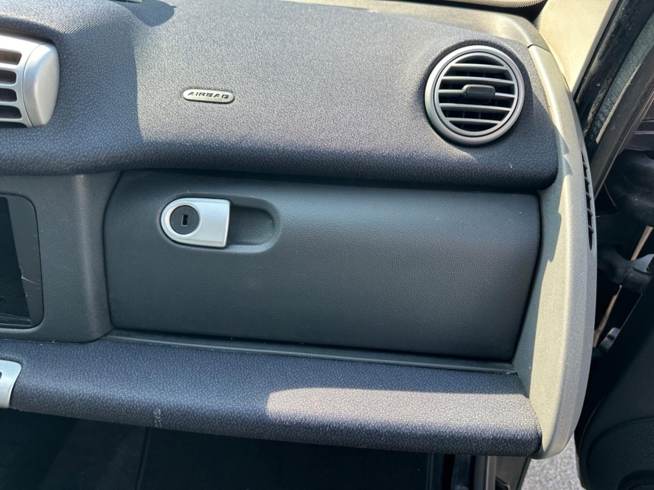 Smart ForTwo 1000 52 kW MHD coupé pulse