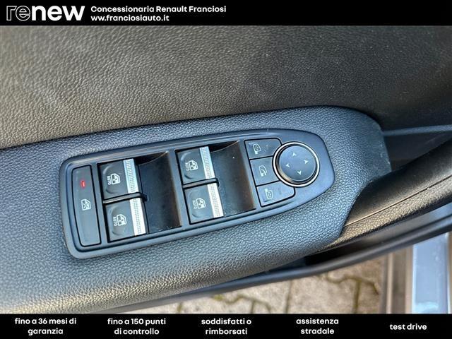 RENAULT Captur TCE 90 INTENS