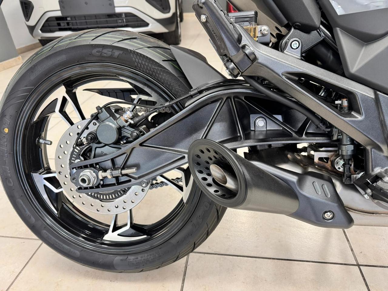 Zontes ZT 125 U total black