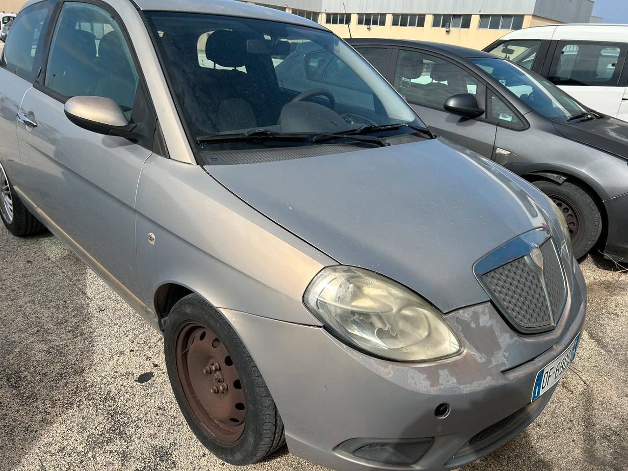 Lancia Ypsilon 1.2 Argento