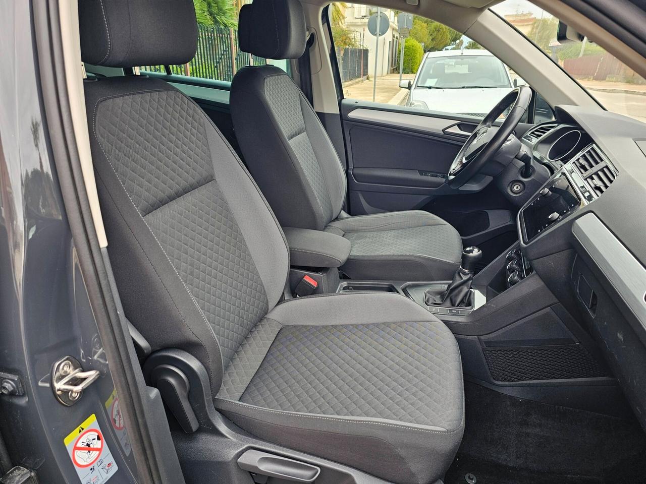 Volkswagen Tiguan 1.6 TDI 115CV Business BlueMotion Technology