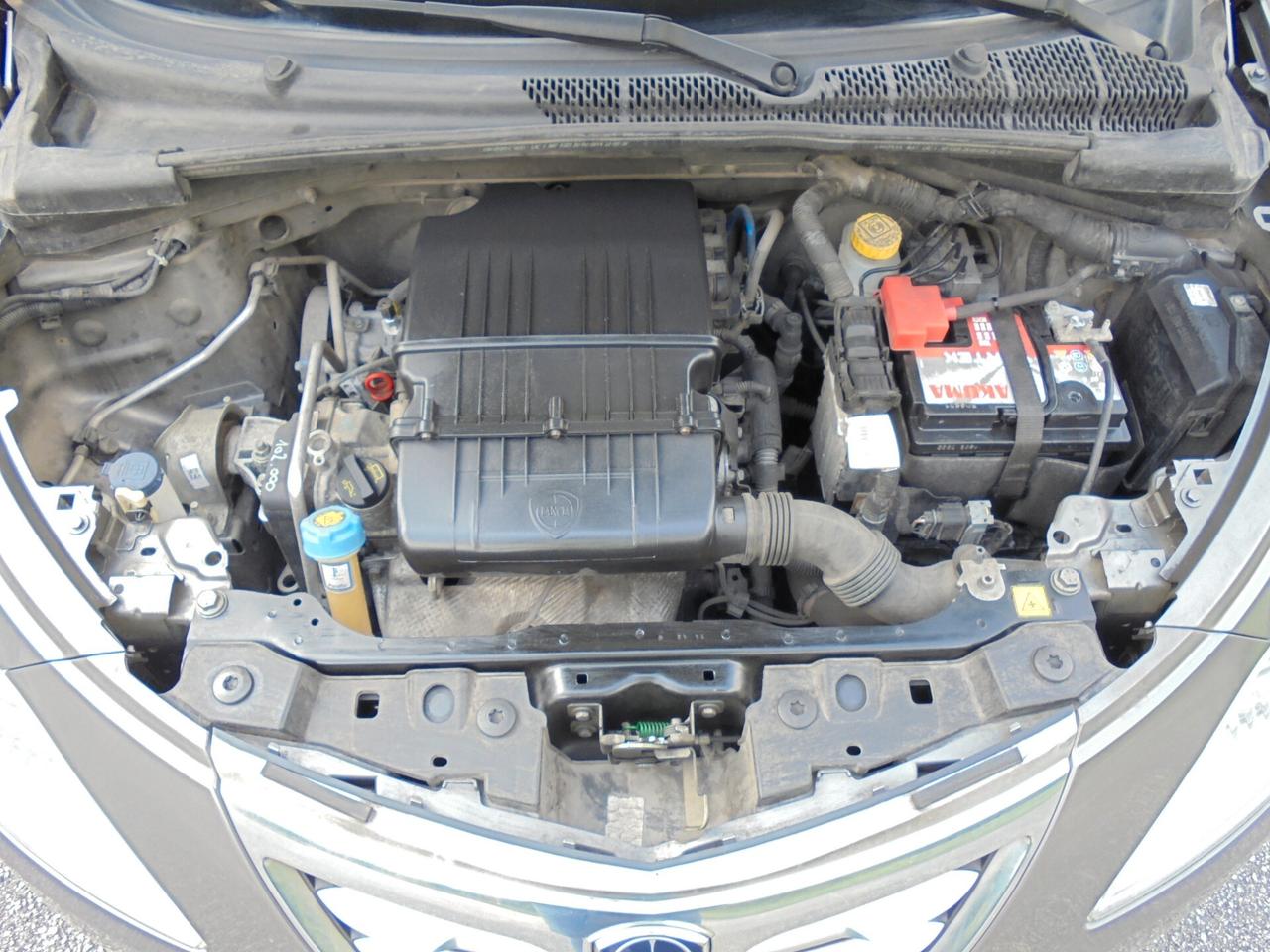 LANCIA YPSILON 1.2 GOLD 5P UNIPROPRIETARIO- NEOPATENTATI-