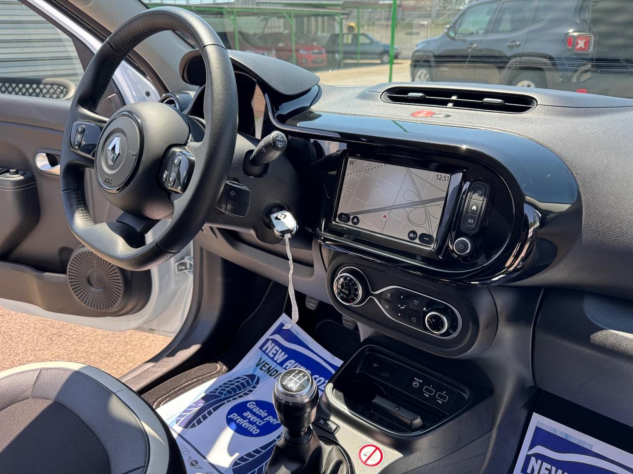 Renault Twingo SCe 65 CV Urban Night