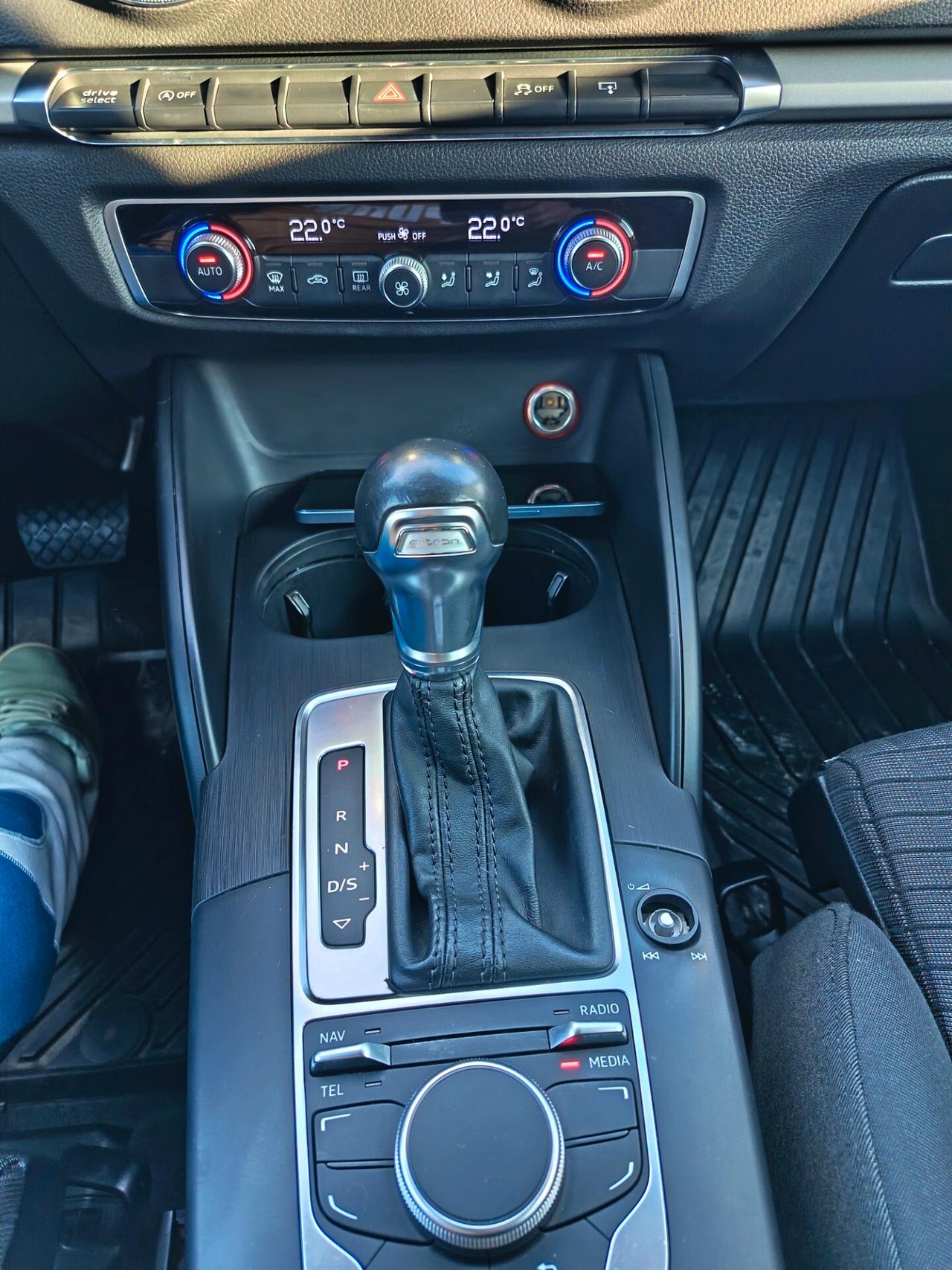 Audi A3 SPB 1.4 TFSI S tronic g-tron Attraction