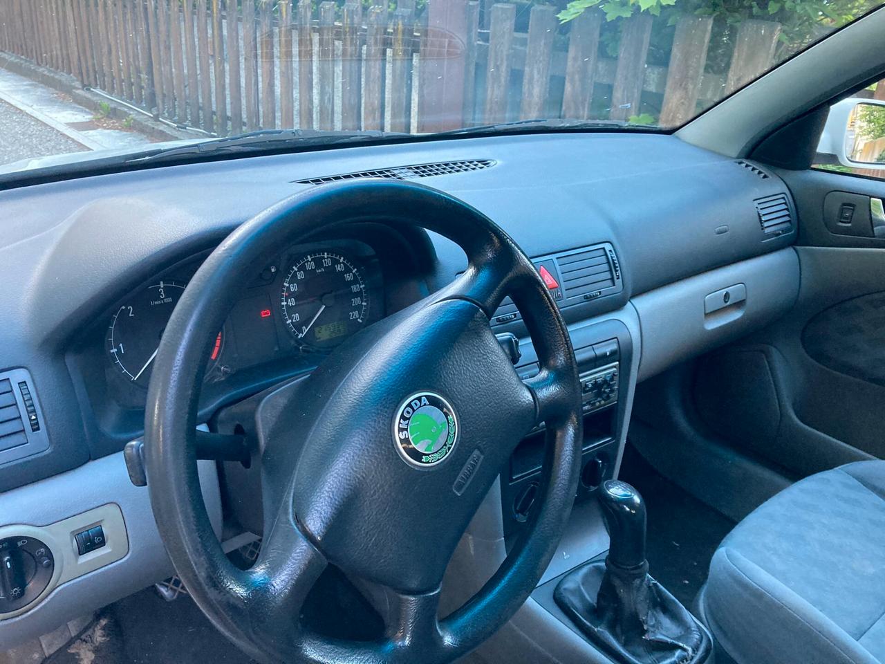 SKODA OCTAVIA 1.9 TDI 90CV BERLINA
