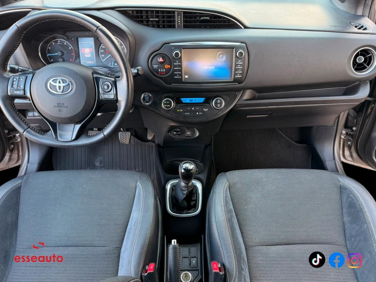 Toyota Yaris 1.5 5 porte Lounge