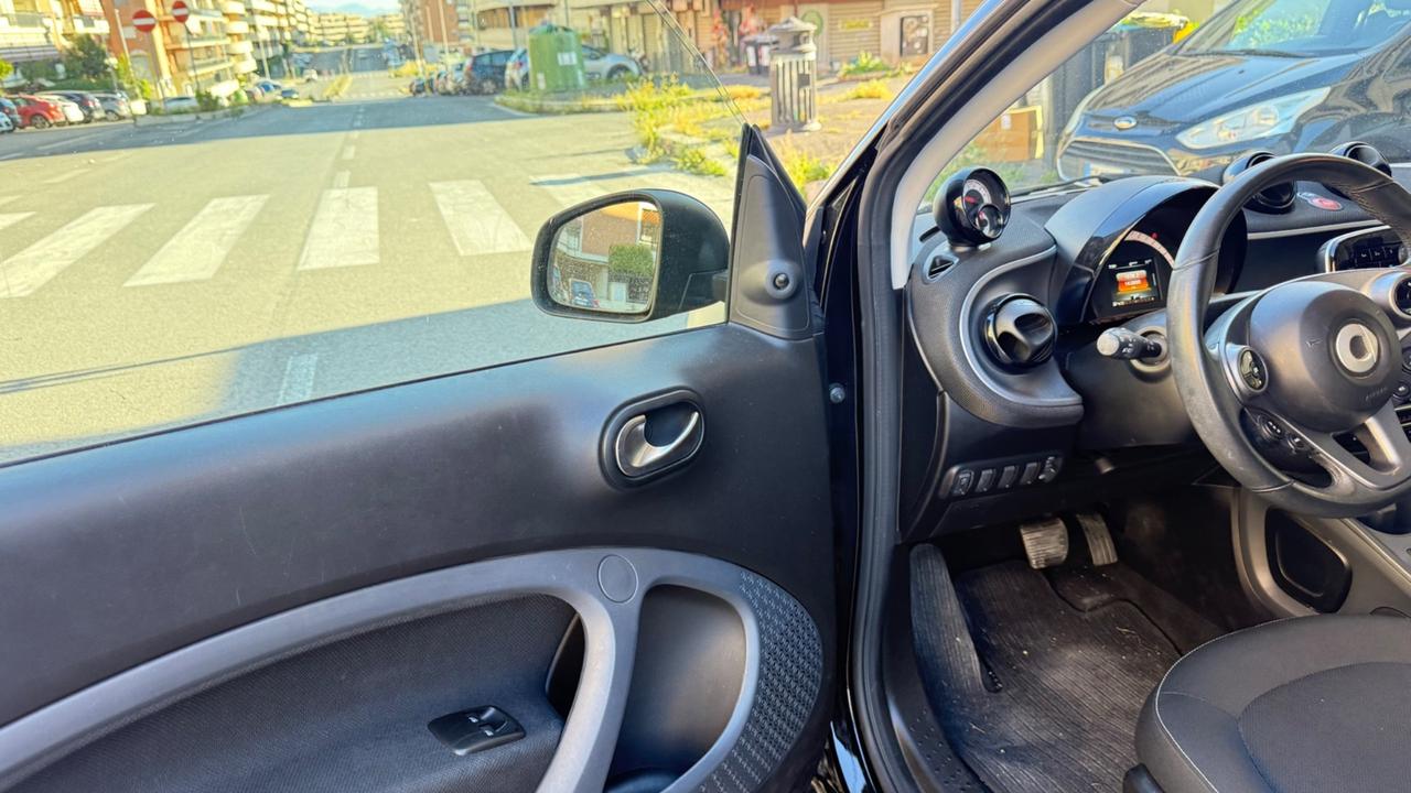 Smart ForTwo 90 0.9 Turbo twinamic Passion LED PDC PANORAMA CERCHI 16