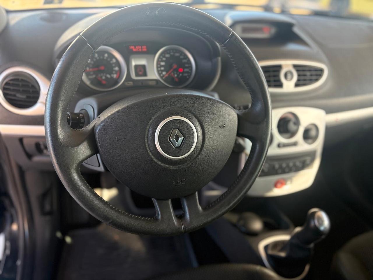 Renault Clio Storia 1.2 16V 5 porte Confort