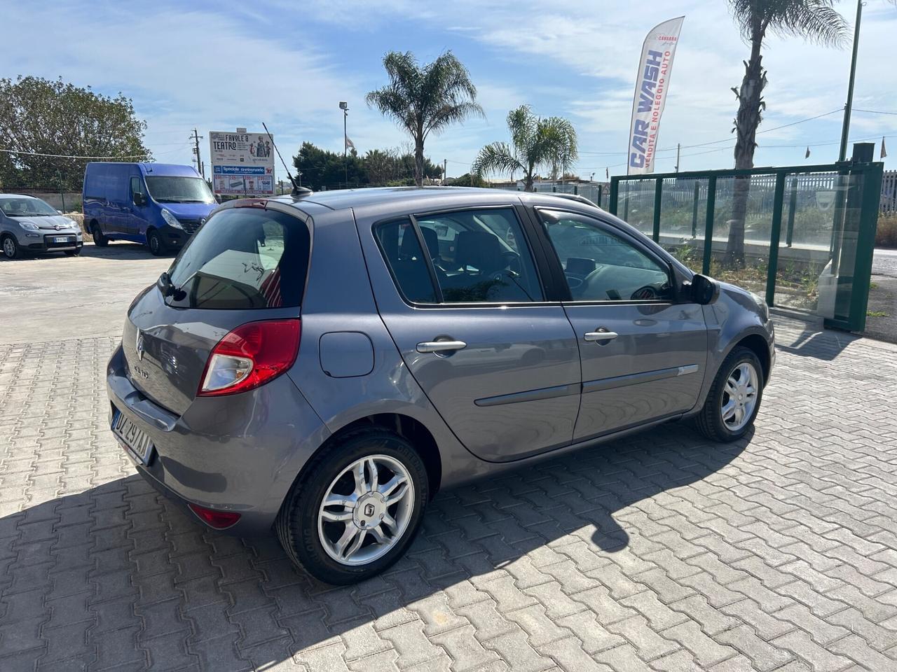 Renault Clio 1.2 16V 5 porte GPL Dynamique