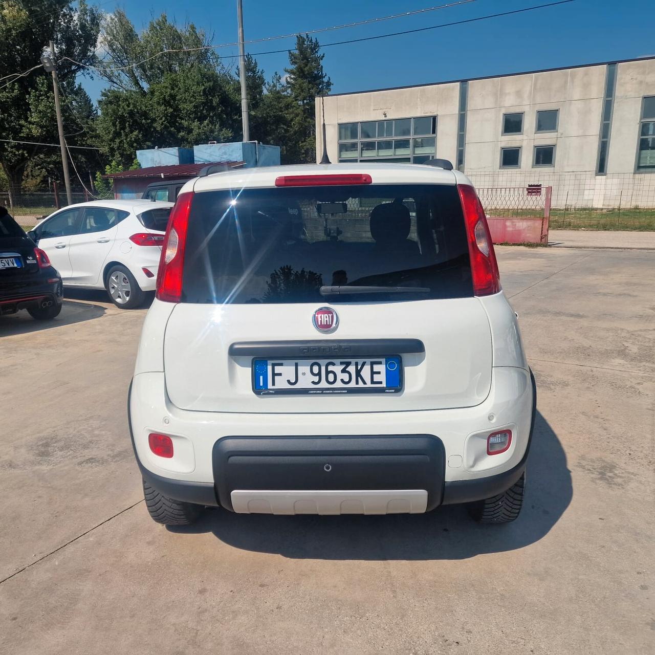 Fiat Panda 1.3 MJT 95 CV S&S 4x4 eld BLOCCO DEL DIFFERENZIALE DI SERIE