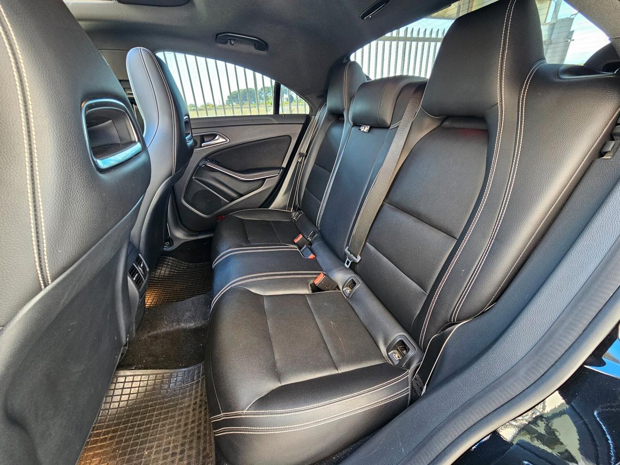 Mercedes-benz CLA 200 d 4Matic Automatic Premium Amg