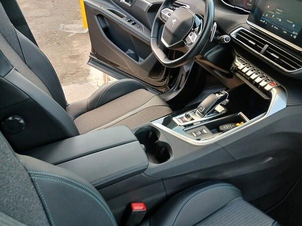 PEUGEOT 3008 1.5 BlueHDi 130 CV S&S EAT8 ALLURE