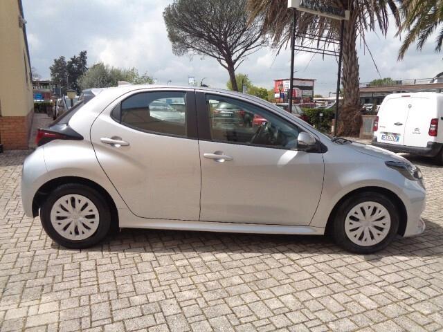 Toyota Yaris 1.0 5 porte Active OK NEOPATENTATI