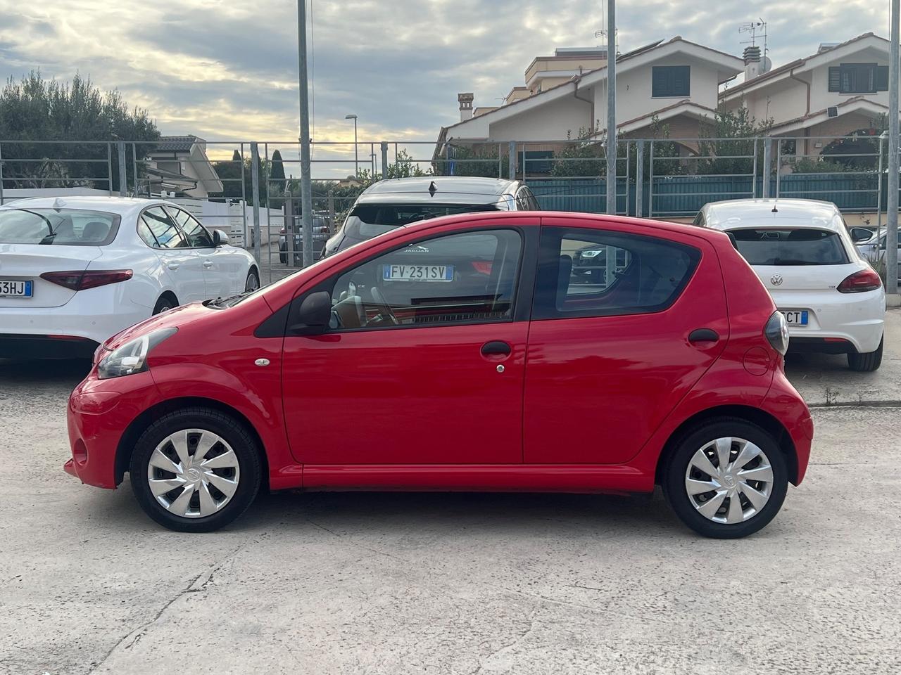 Toyota Aygo 1.0 12V VVT-i 5 porte Active Connect