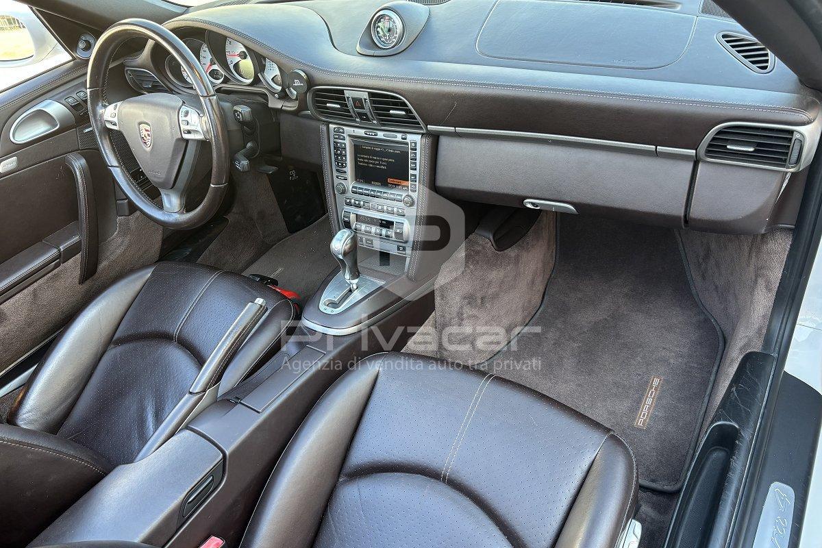 PORSCHE 911 Carrera 4 Cabriolet