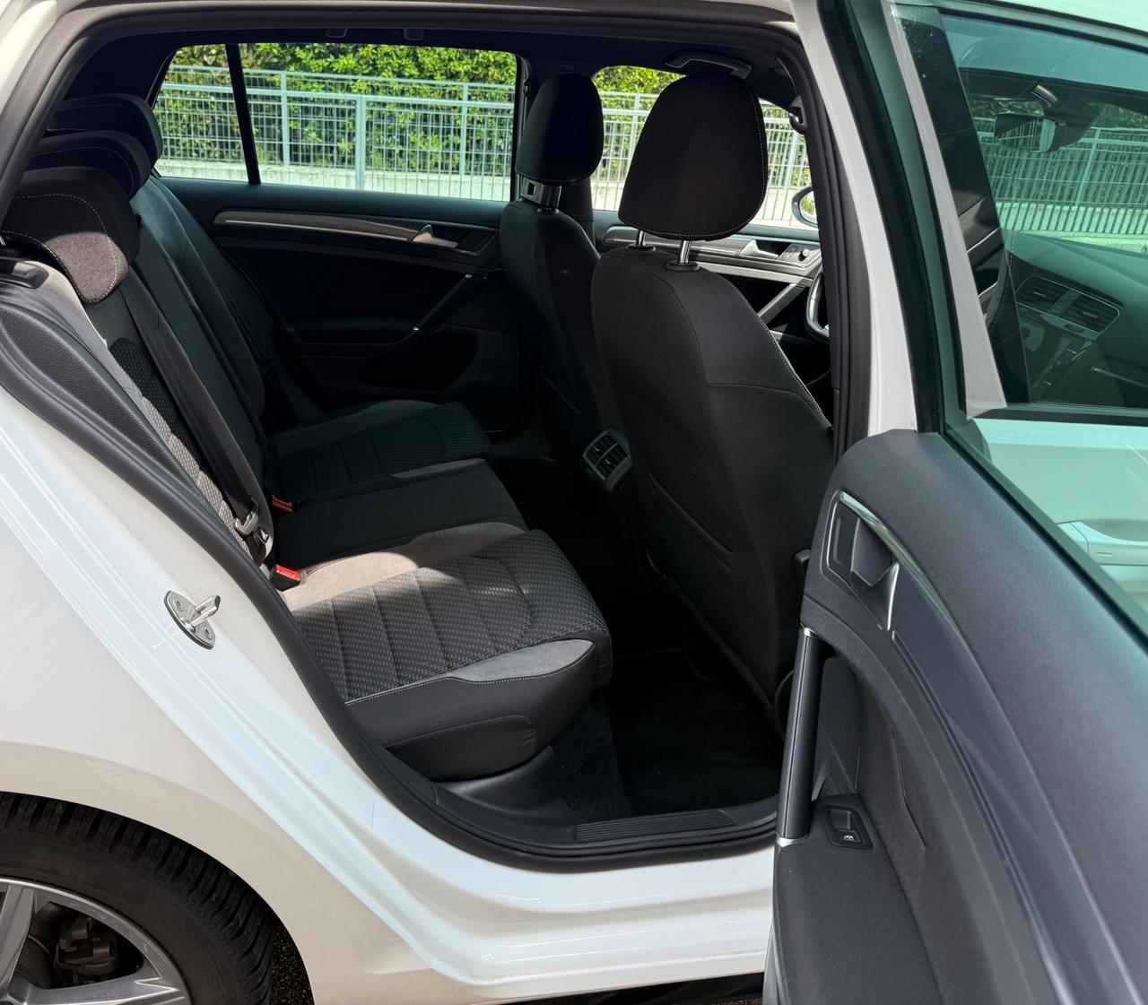 Volkswagen Golf 1.4 TSI 125 CV 5p. Sport R-line