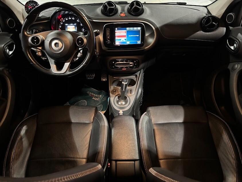 Smart brabus FOR FOUR XLLUSIVE 109CV-JBL