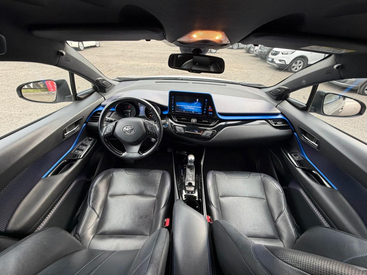 Toyota C-HR 1.8 Hybrid E-CVT Lounge