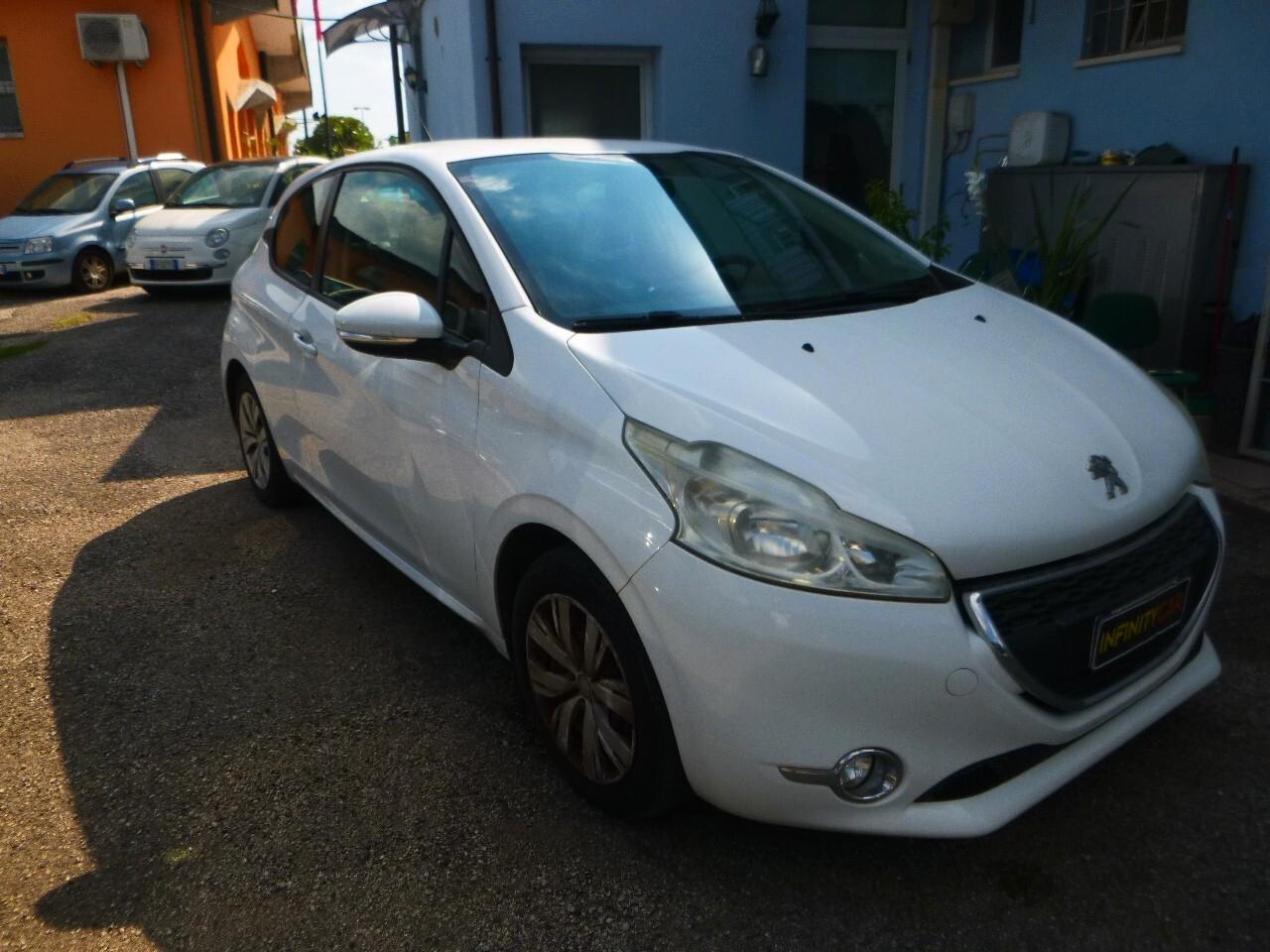 Peugeot 208 1.2 VTi 82 CV 3 porte Active