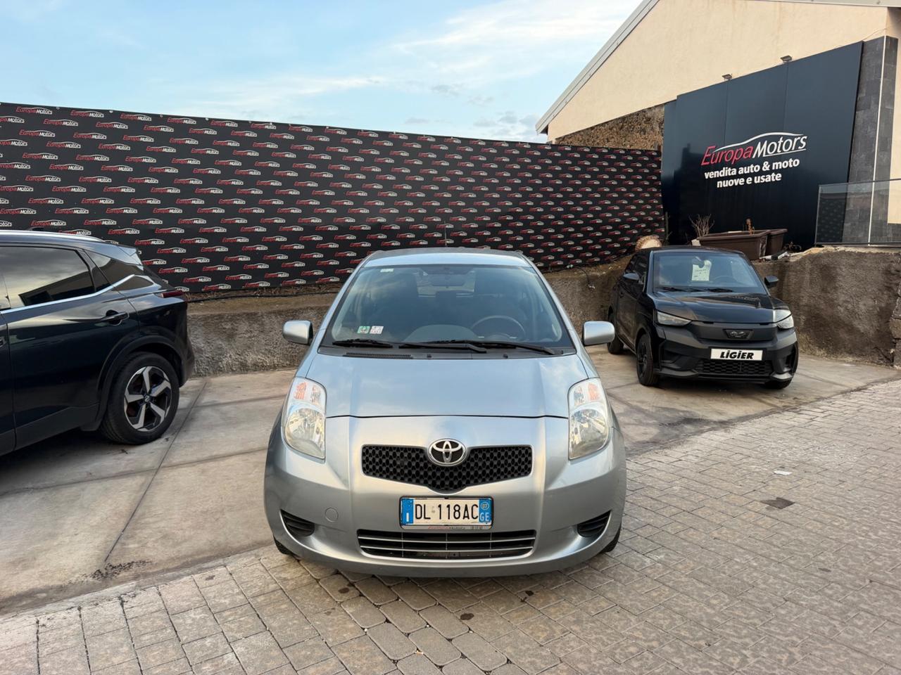 Toyota Yaris 1.0 3 porte Sol