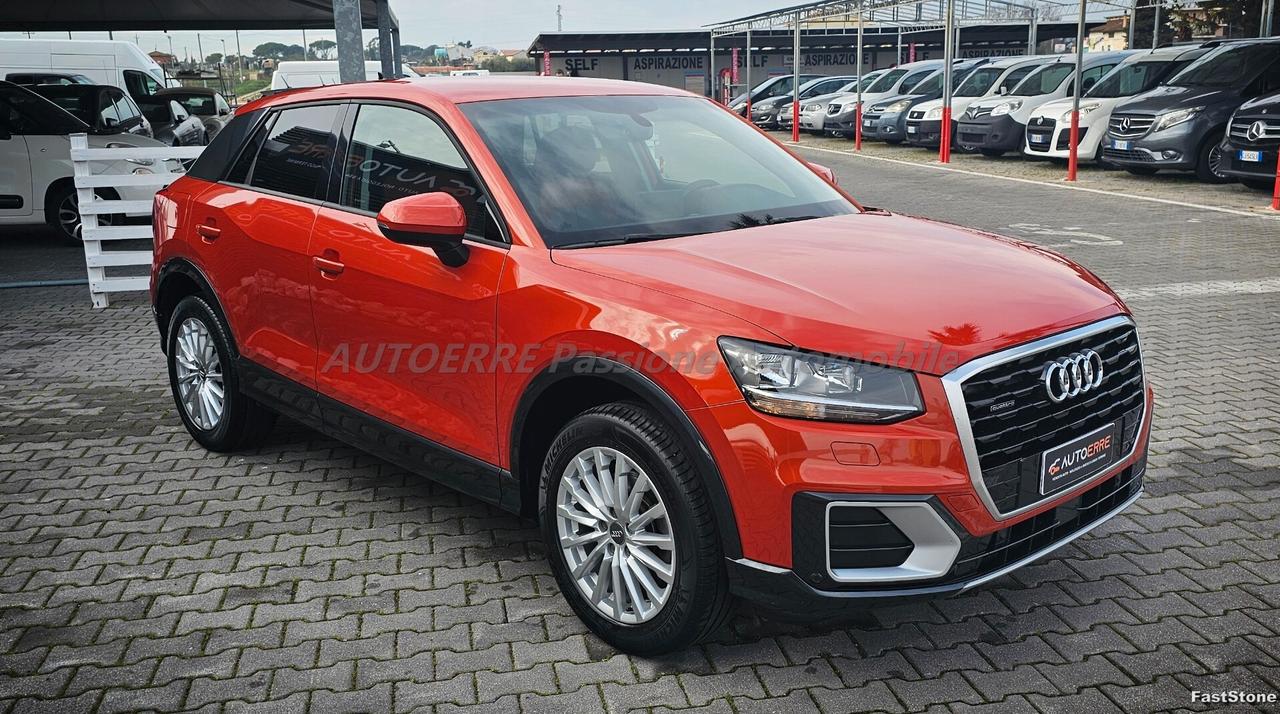 Audi Q2 40 TFSI quattro S tronic Business