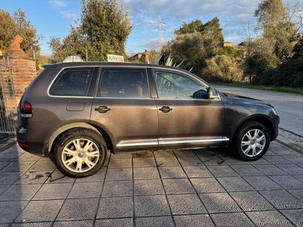 VW TOUAREG 3.0TDI V6 FULL OPTIONAL GARANZIA USATO12 MESI