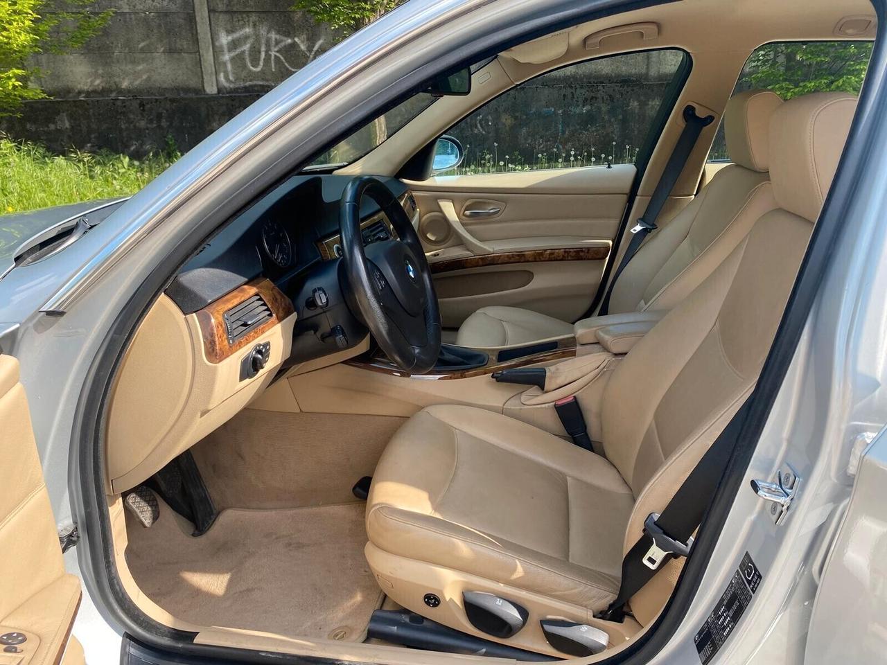 Bmw 325 325i cat Touring Attiva