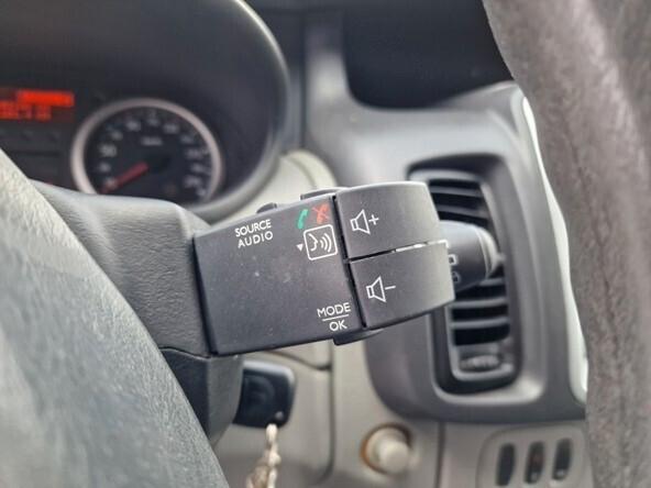 Renault Trafic T27 2.0 dCi/115 PC-TN Passenger Comfort DPF 9 POSTI
