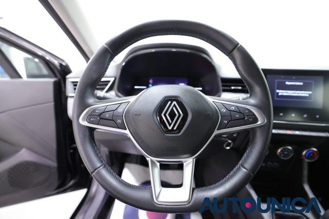 RENAULT Clio SCE 65 CV 5 PORTE EVOLUTION FARI LED NEOPATENTATI