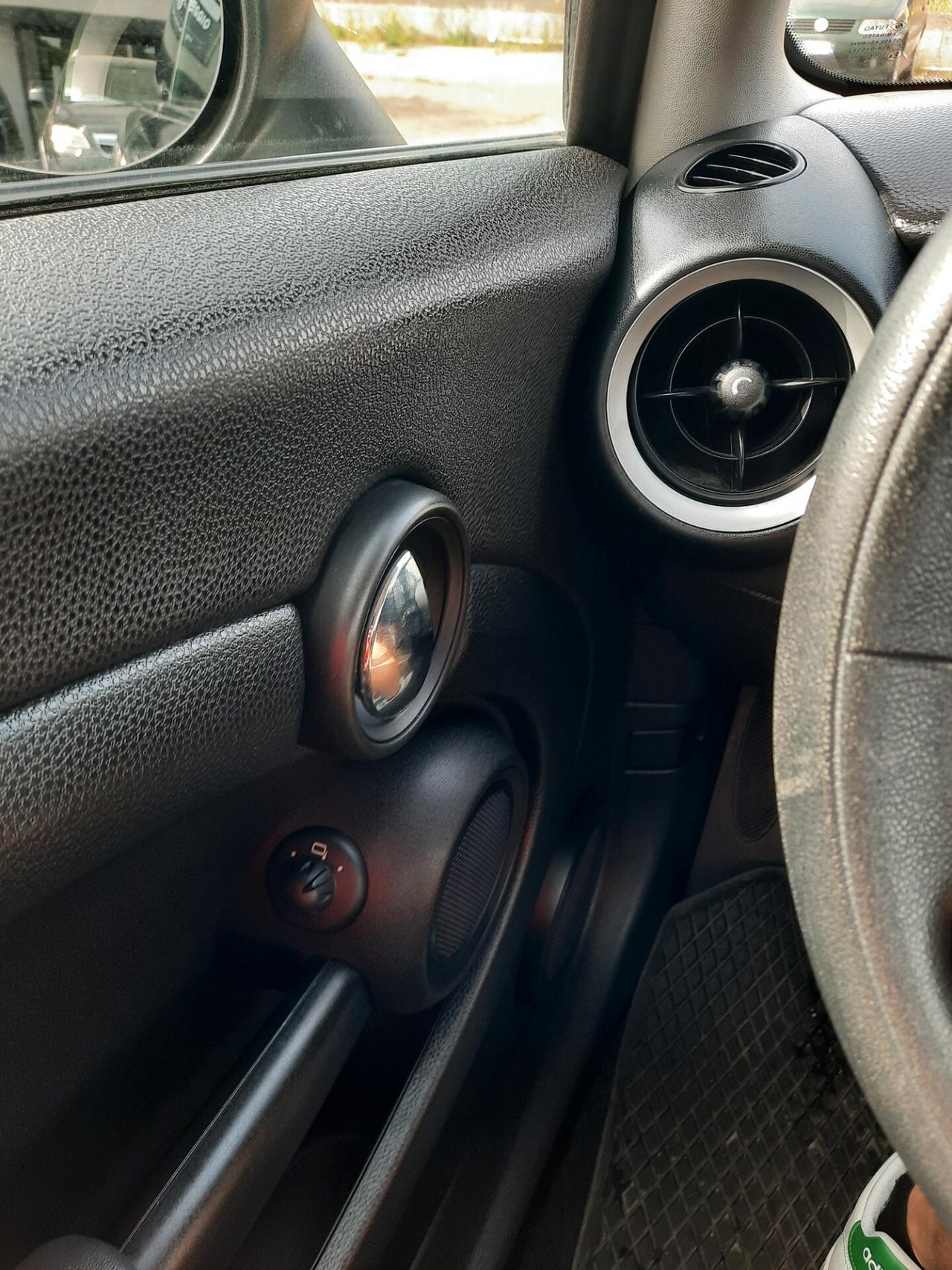 Mini 1.6 16V One (55kW) OK NEOPATENTATI