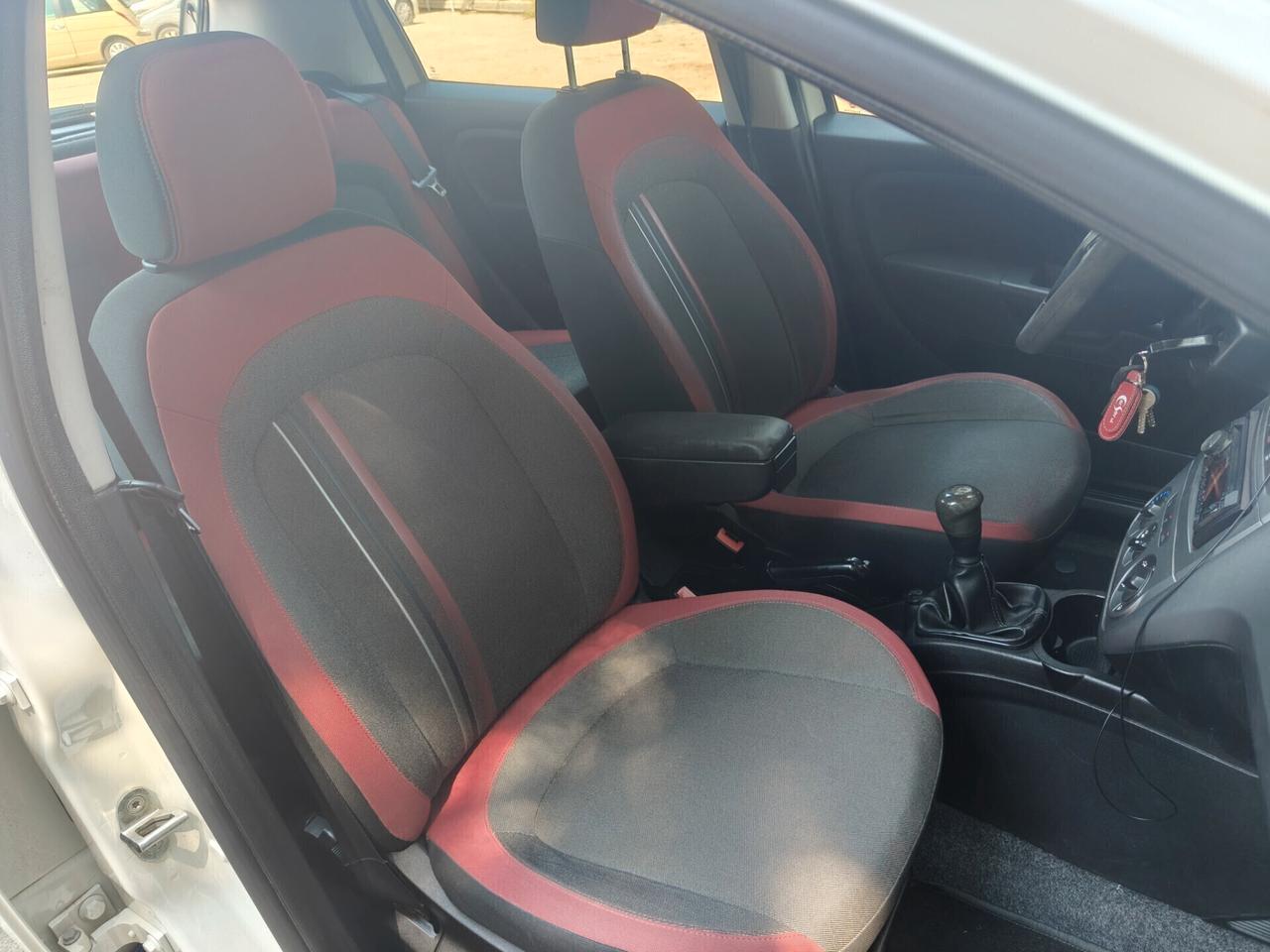 Fiat Punto 1.3 MJT II 75 CV 5 porte Street