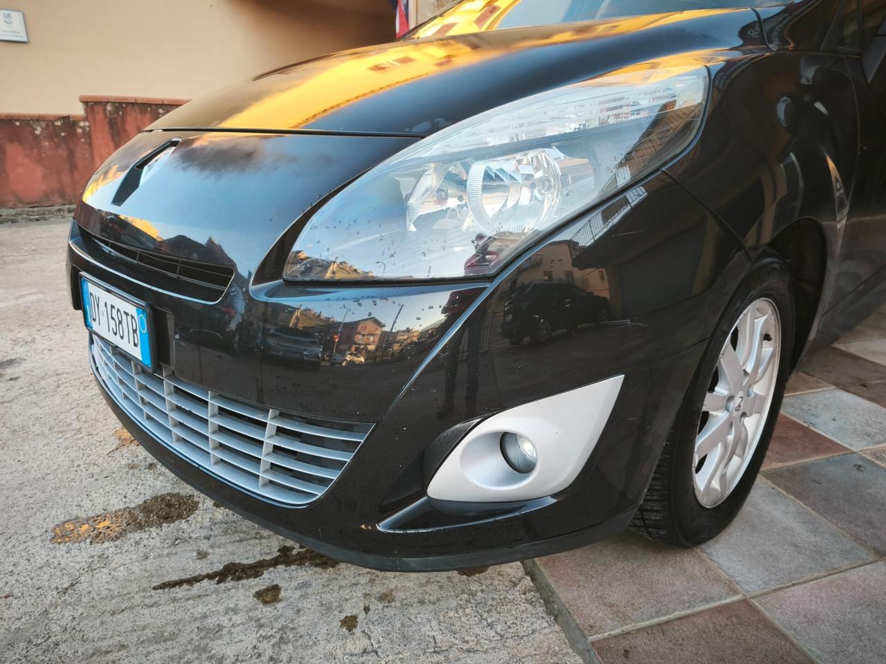 Renault Scenic Grand Scénic 7 Posti 1.9 dCi anche Noleggio