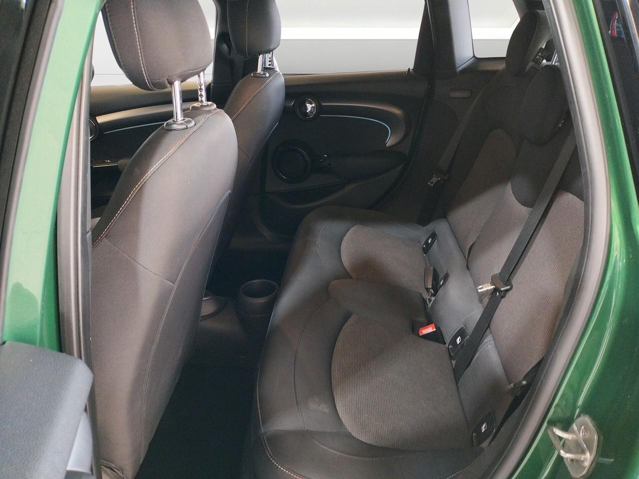 MINI Cooper 5p 1.5 Classic auto