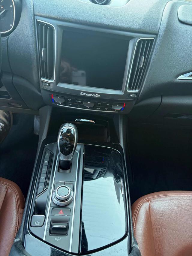 MASERATI Levante V6 Diesel 275 CV AWD