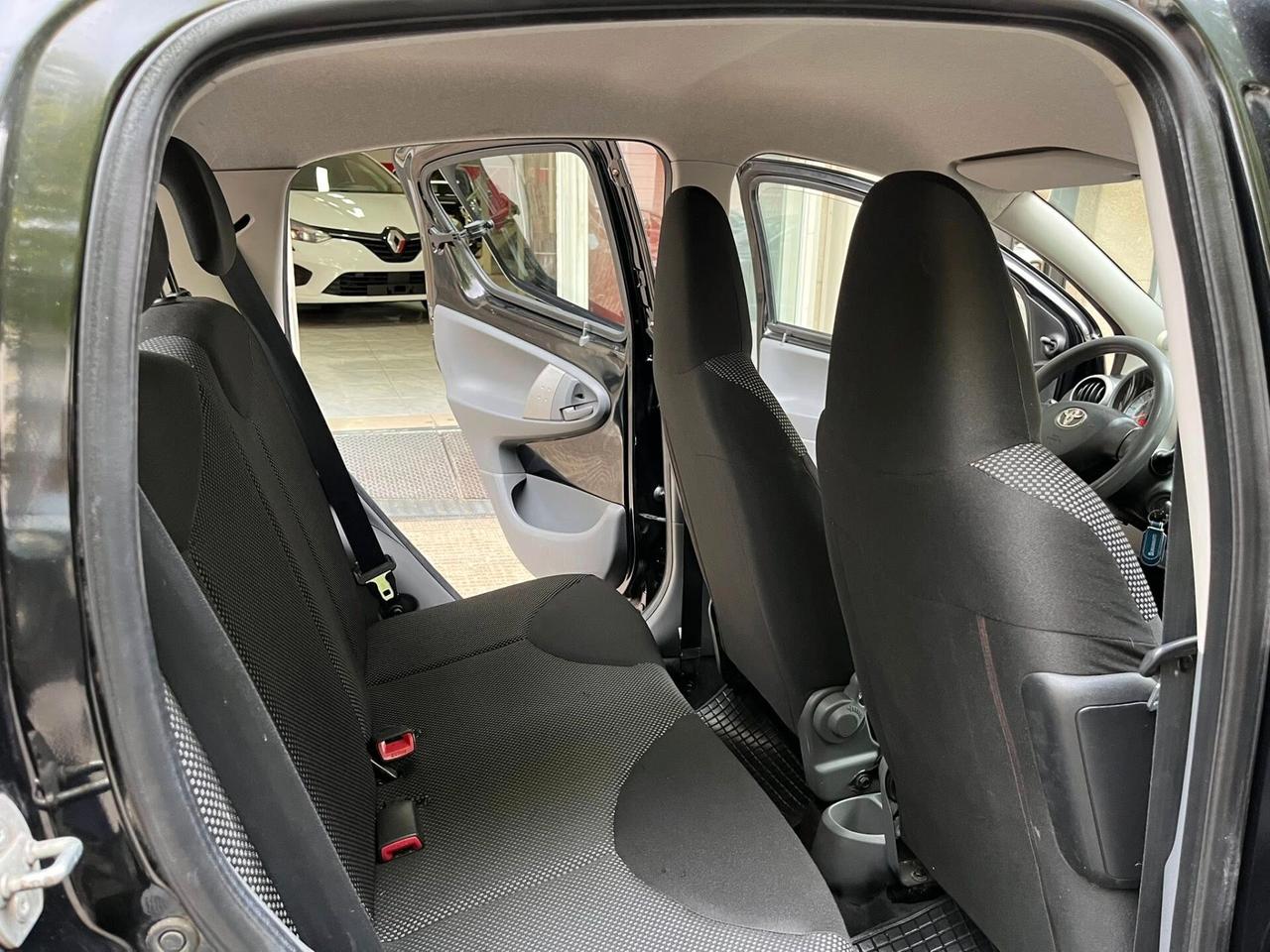 Toyota Aygo 1.0 12V VVT-i 5 porte Now