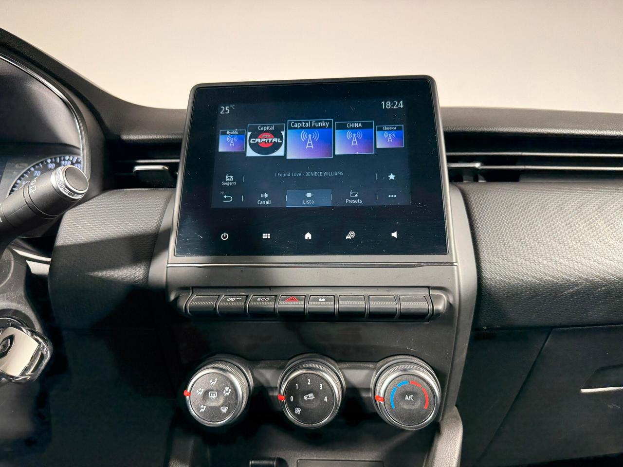Renault Clio TCe 91 CV 5 porte Zen NEOPATENTATI