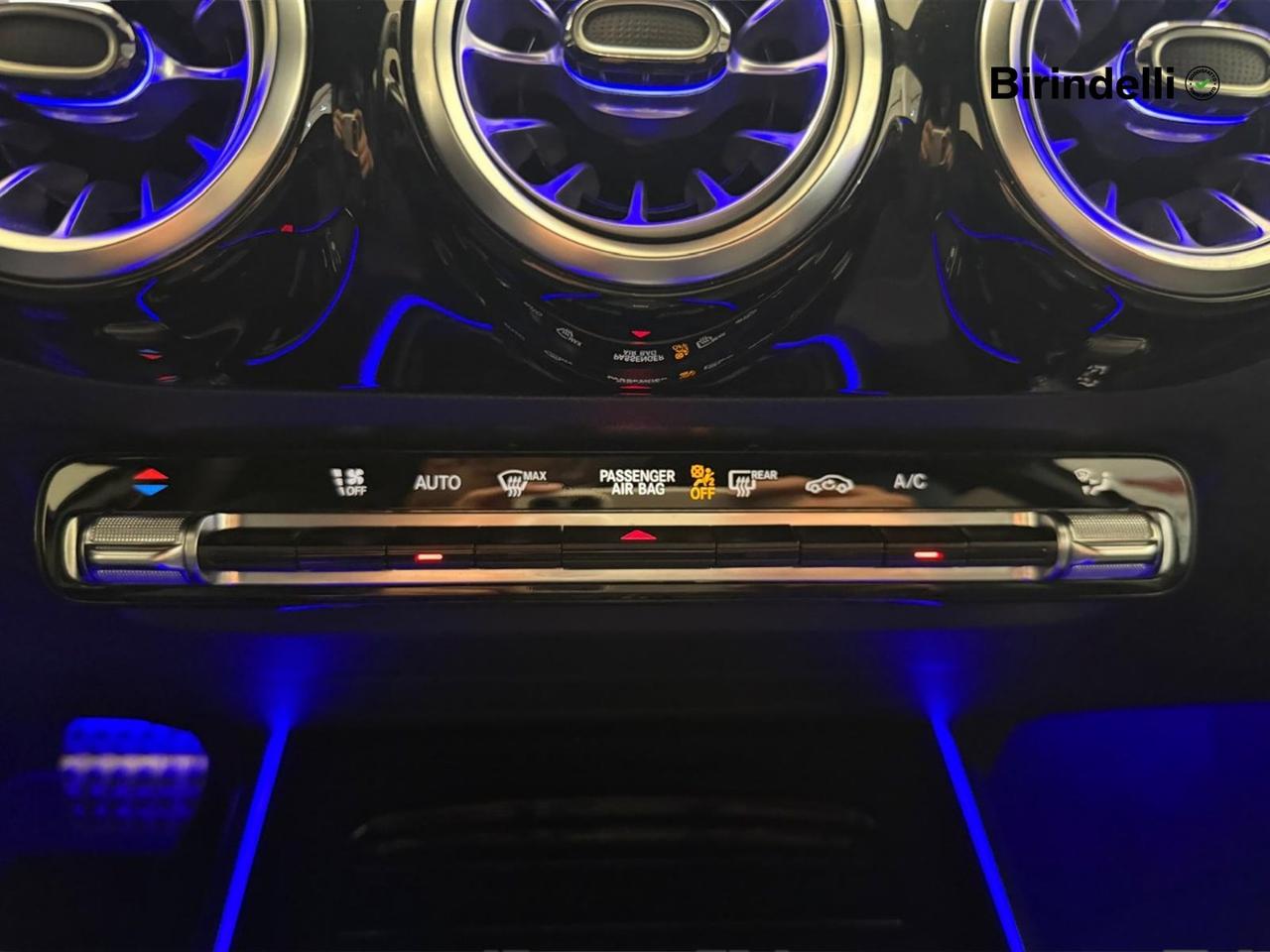 Mercedes-Benz GLA (H247) - GLA 200 d Automatic AMG Line Premium