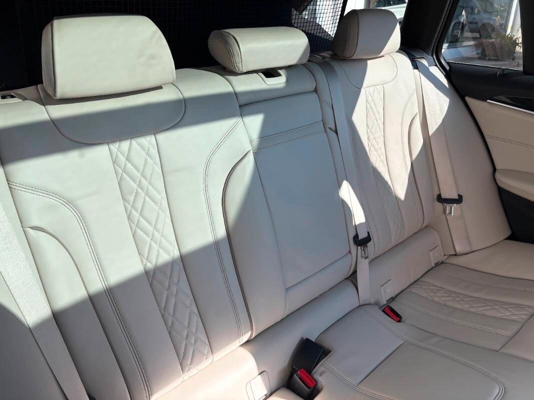 BMW Serie 5 Touring 530d Touring mhev 48V xdrive Msport auto