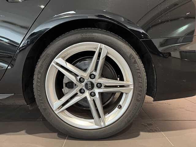 Audi A4 Avant 40 TDI quattro S tronic S line edition