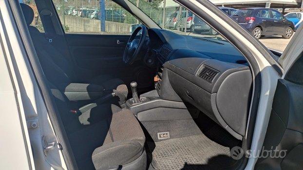 Volkswagen Golf 4 1.9 TDI/110 CV